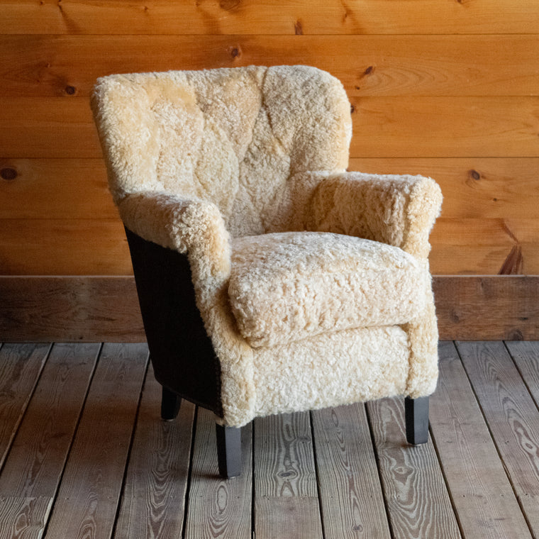 Goldendoodle Shearling Chair